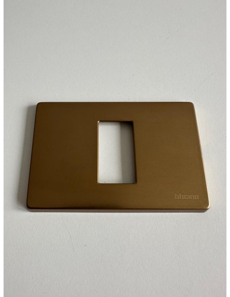 Placa mágica Bticino 1p bronce 503/1A/BR para soportes 503sa